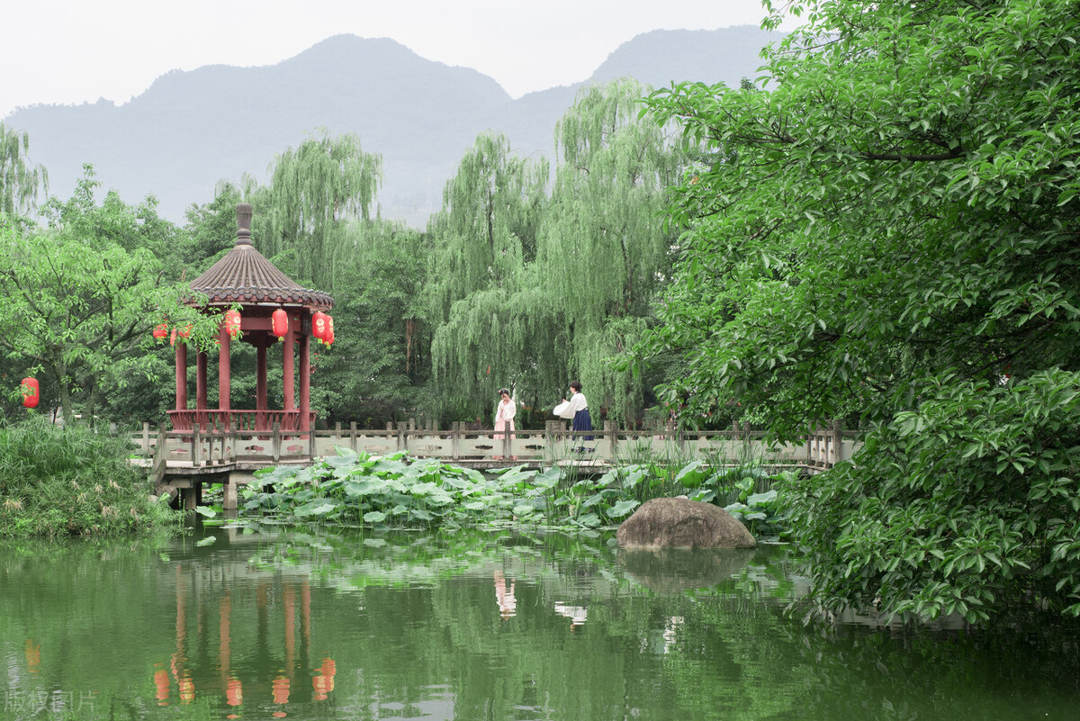 相思五言古诗中哪首最动人心弦,关于相思的诗都有哪些