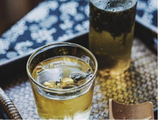 泡茶泡的水用热水还是温水,泡茶是冷水泡还是热水泡