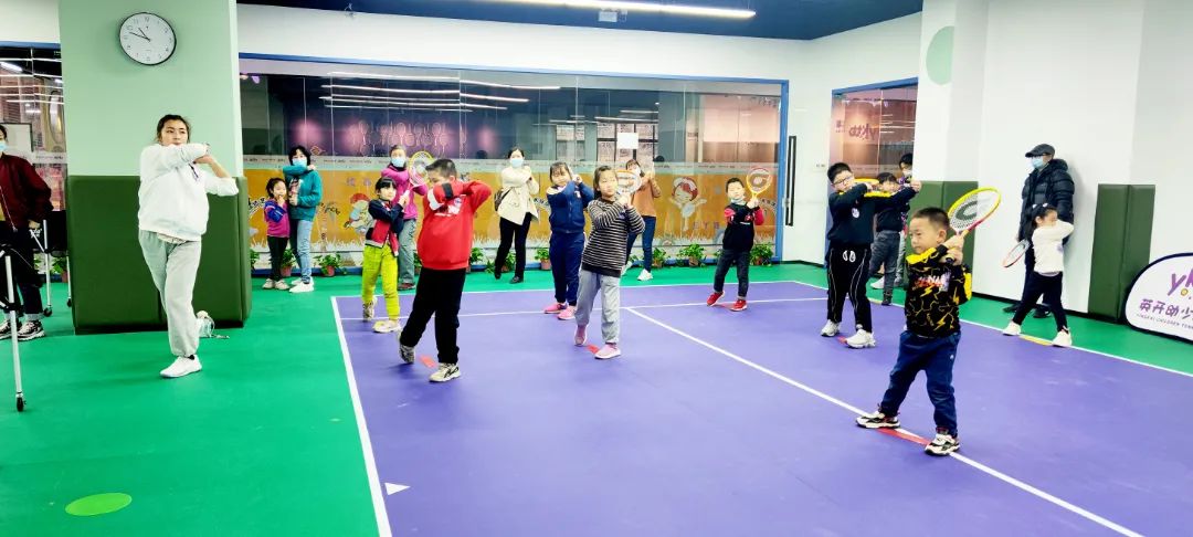 全民健身日健身盛宴点燃运动激情,周末公益养生课