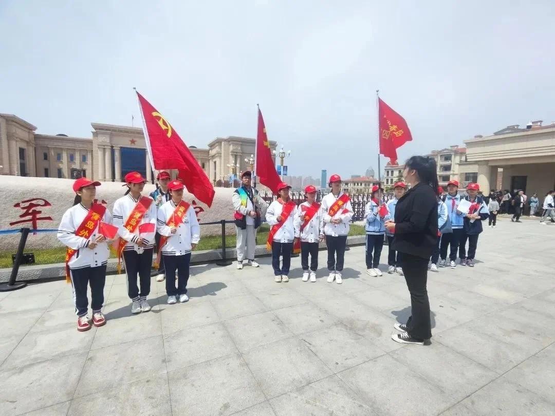 高校传承红色基因赓续红色血脉,希望学子心向党红色基因代代相传