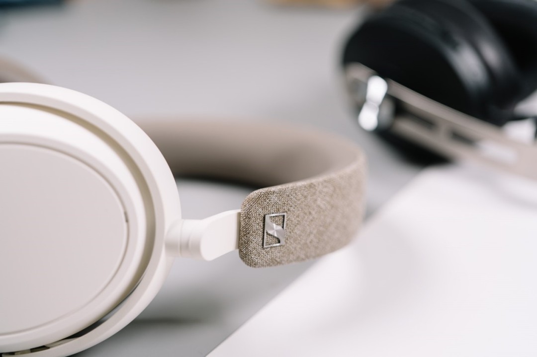 森海塞尔momentumm2,森海塞尔momentum4是开放式耳机吗