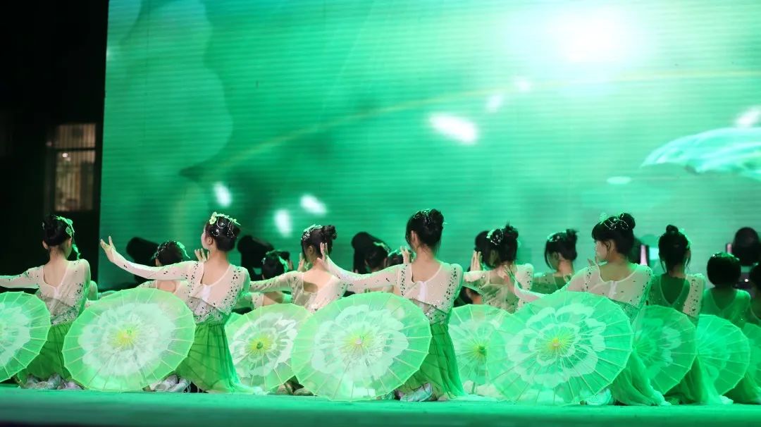 八斗扬帆，为梦起航