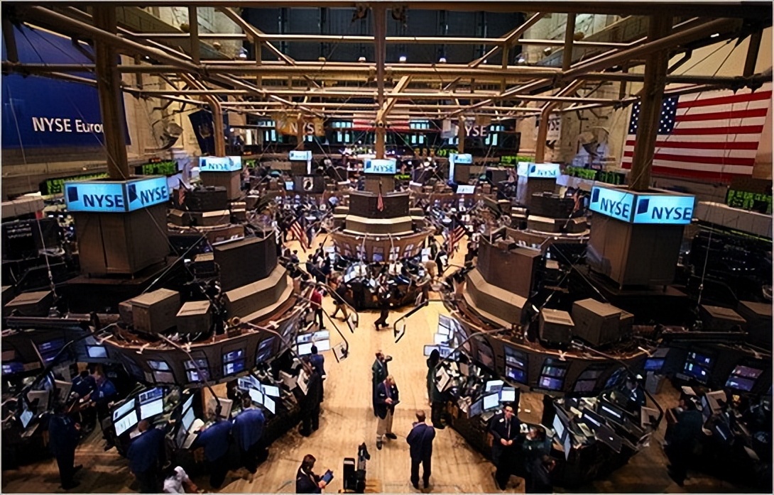 欠中国8700亿美元!美国如果赖账不还,我国又该如何应对呢?