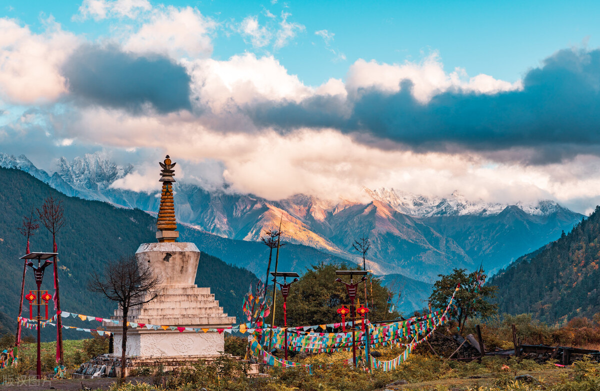 两个人去云南旅游大概费用多少钱,两个人去云南旅游3-4天多少钱