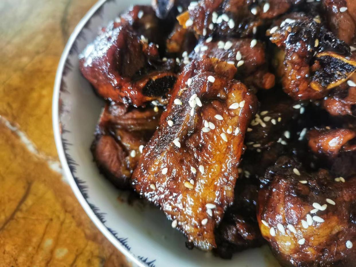 秘制私房红烧排骨做法吃过还想吃,经典红烧排骨的正宗做法