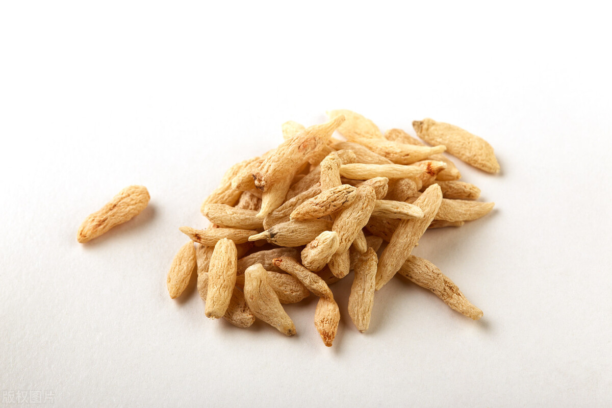 养肝明目养肾的中药泡水喝,益气养血补肾明目的中医药