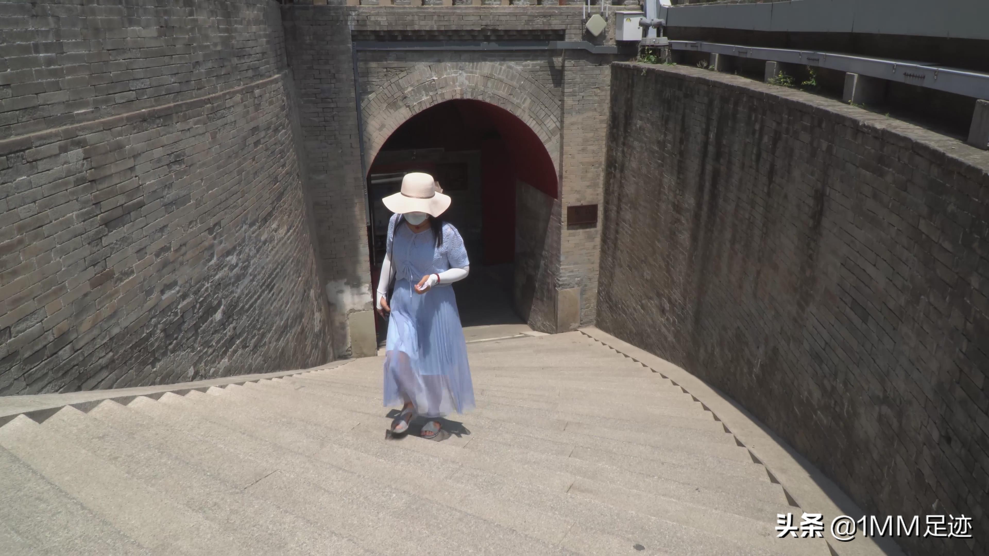 故宫、中南海旁的“世界最小城堡”，第一批全国重点*物文**保护单位