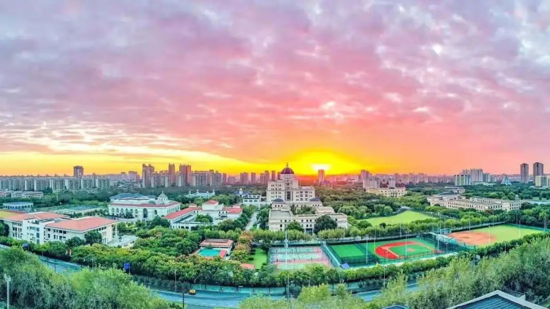 外国语大学本科招生简章,上海外国语大学2022年录取分数线