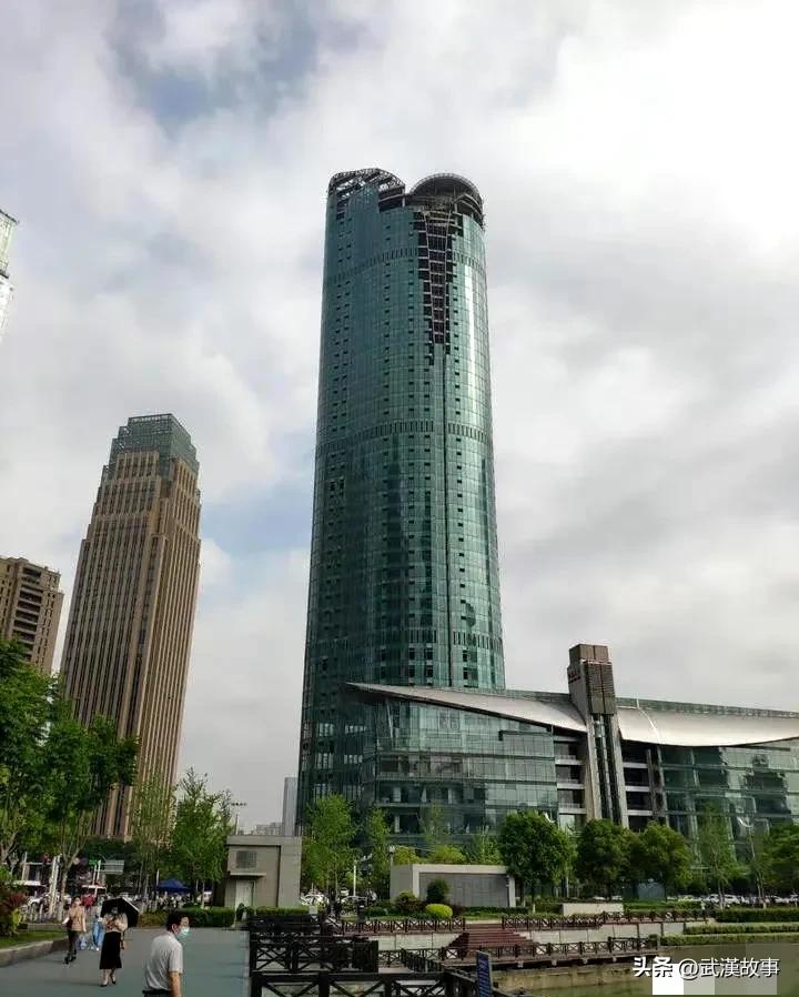 武汉亢龙太子花园酒店二期将于5月被拍卖