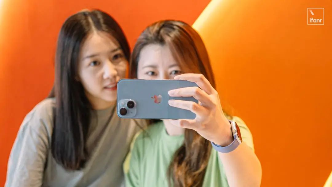 iphone14体验对比iphone14pro,iphone14体验视频