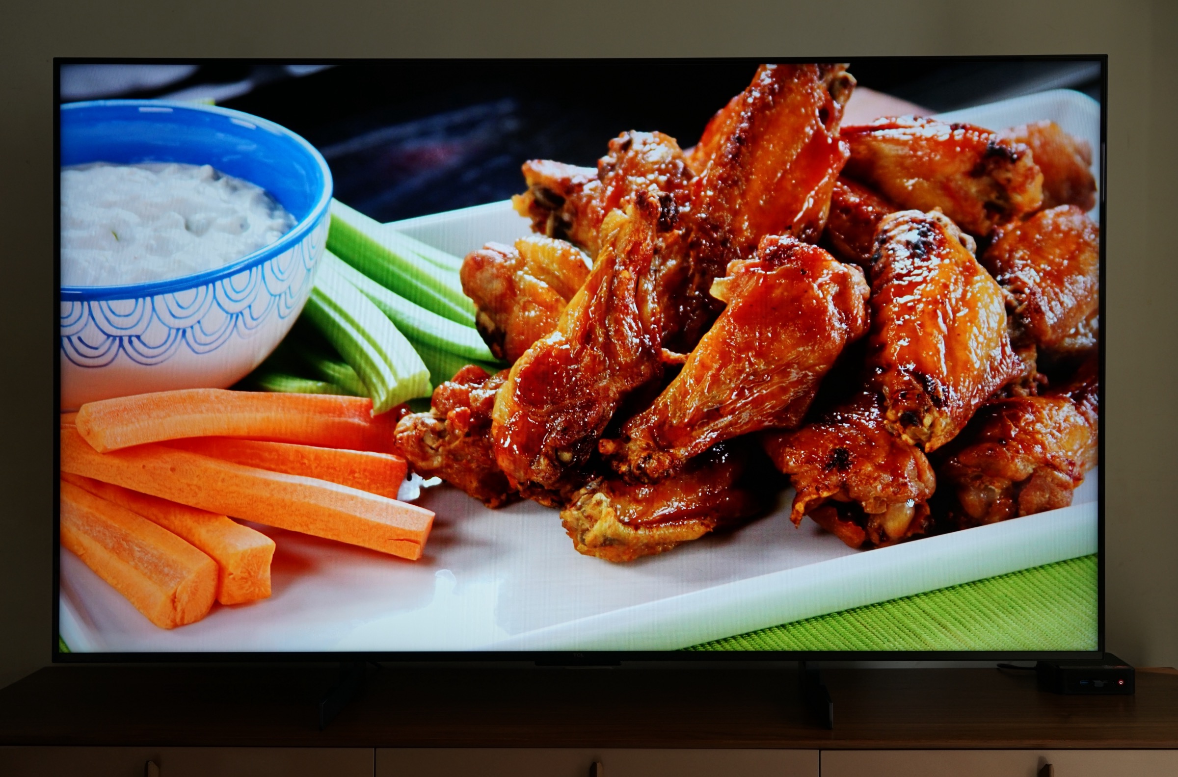 tclminiled和三星miniled哪个好,tclx11qd-miniled电视测评