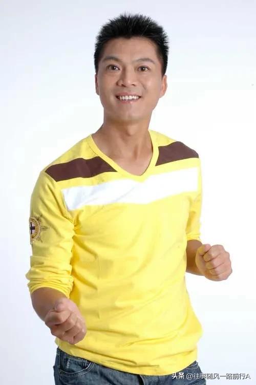 国乒最年轻世界冠军,国乒史上最年轻的世界冠军是谁