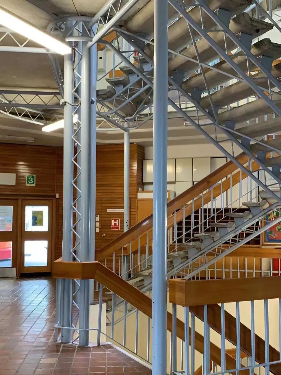 40宀佷互涓婄暀瀛︽柊瑗垮叞鎴愬姛,39宀佸幓鏂拌タ鍏扮暀瀛﹁繕鏈夋満浼氬悧