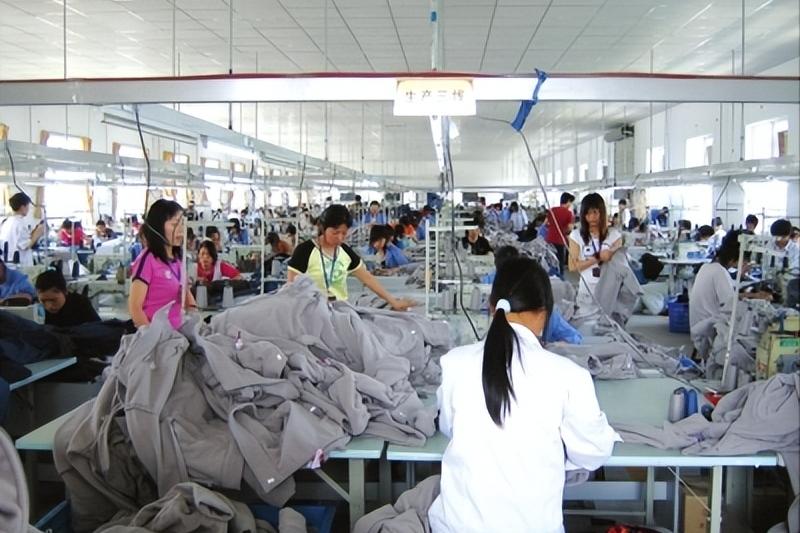 拉夏贝尔2019年亏损多少钱,拉夏贝尔巨亏5亿