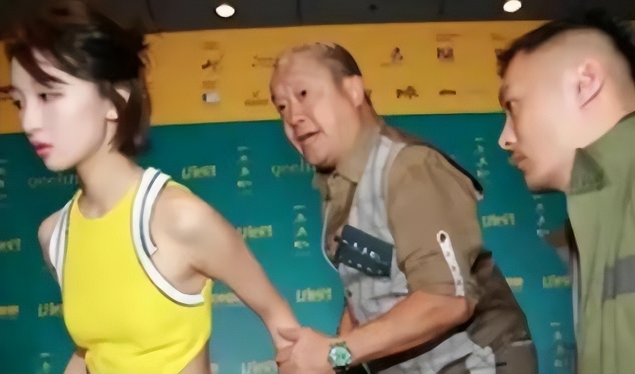 周冬雨被观众炮轰的电影,周冬雨被质疑视频