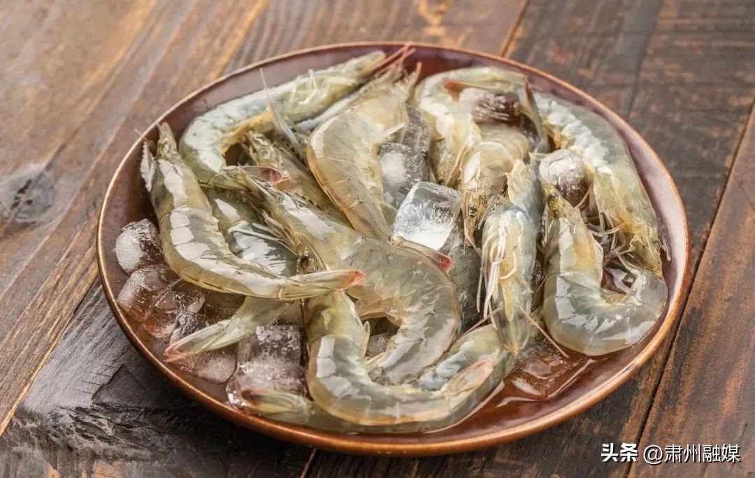 买虾买公虾好还是母虾好,买虾时怎么区分海虾和河虾