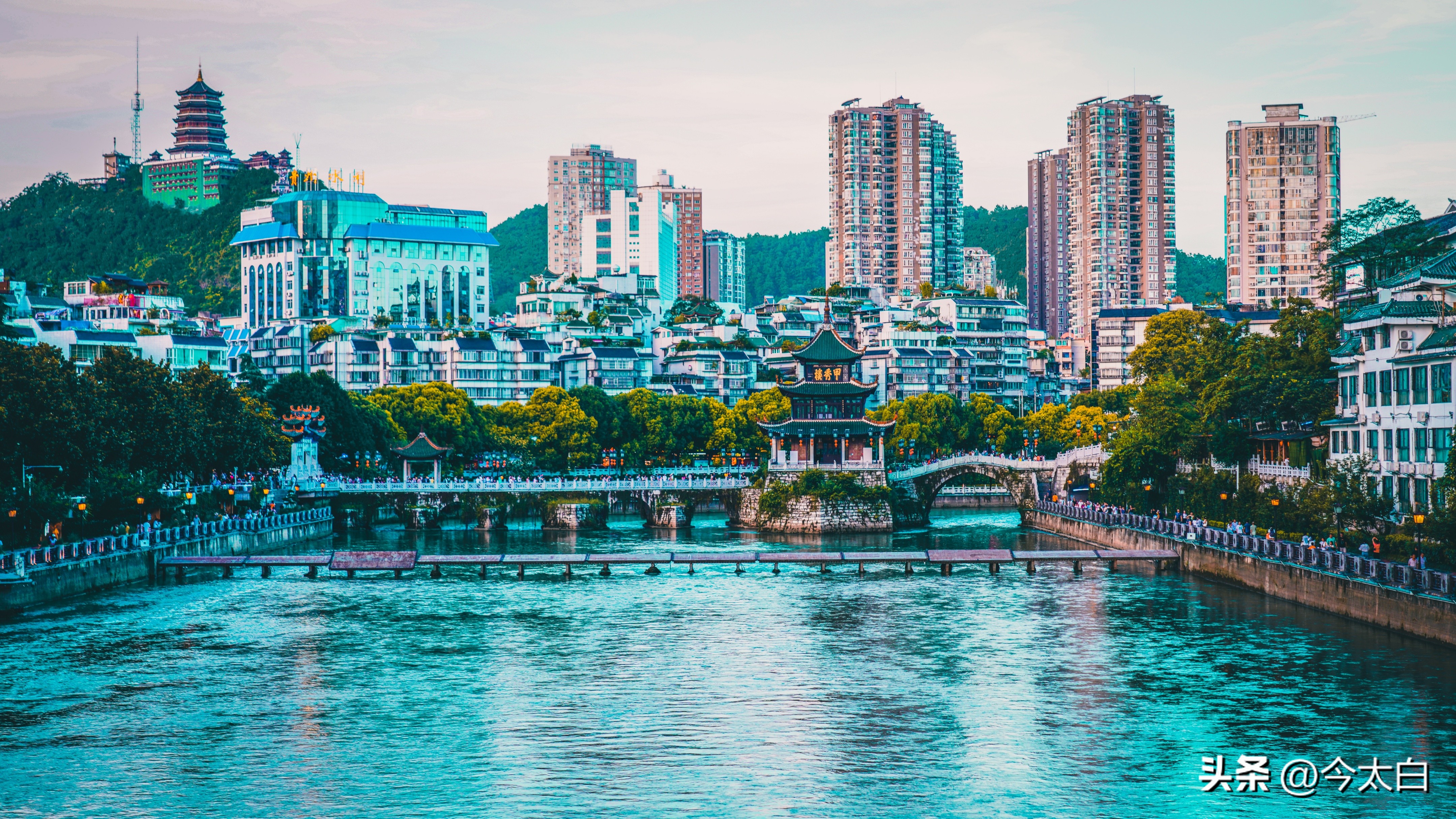 中国三大名楼照片及简介,九十年代中国四大名楼