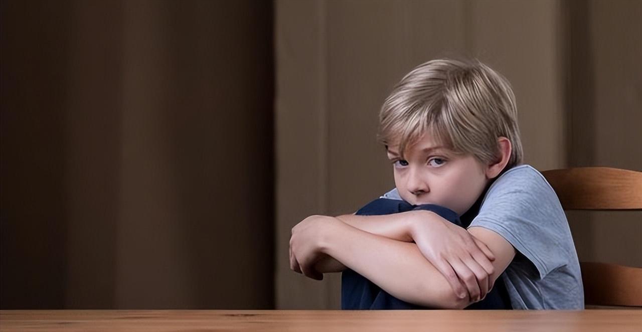 退休金被亲家盯上了？改口之后的真相让我感到心酸