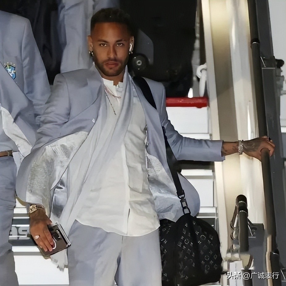 世界杯球星都戴哪些表,足坛球星介绍合集