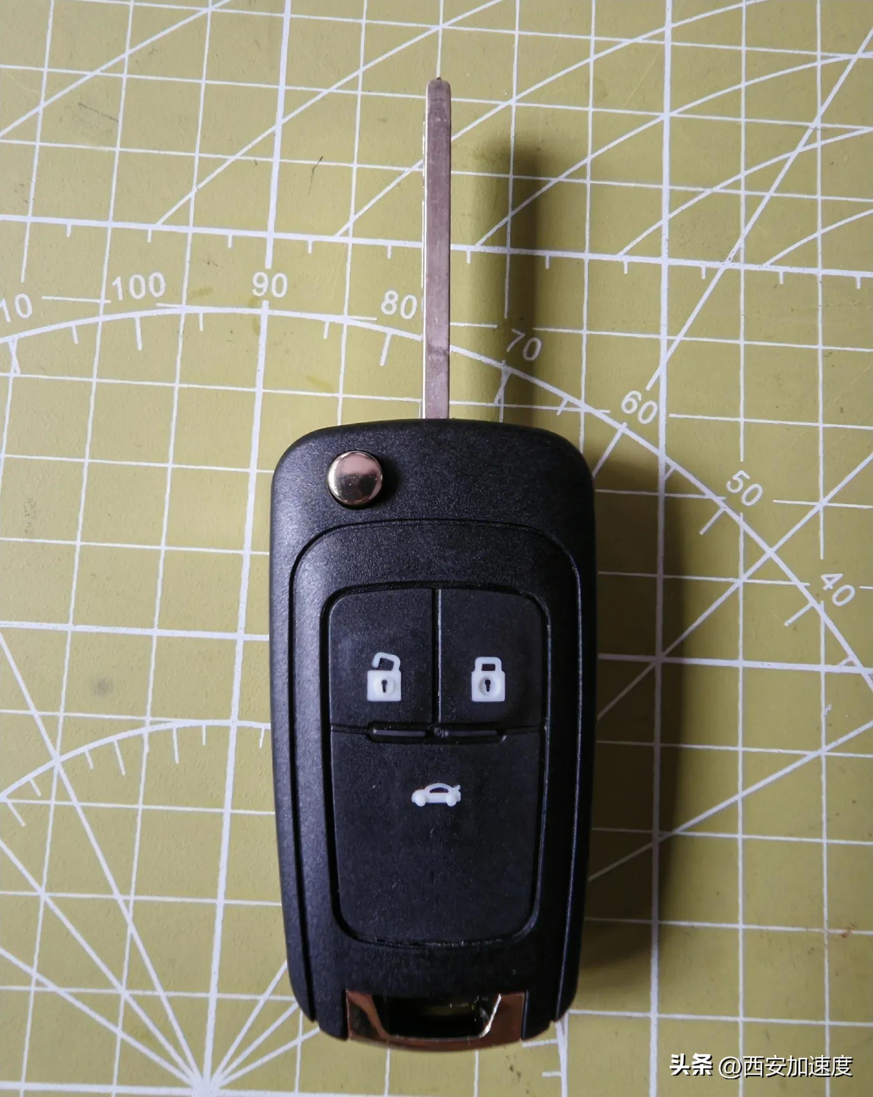 科鲁兹钥匙壳换新款外壳,雪铁龙世嘉钥匙怎么换外壳