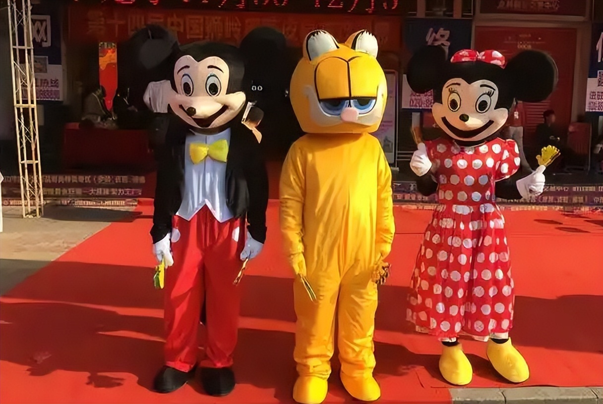 李易峰是打算开酒吧吗,李易峰要开酒吧了吗