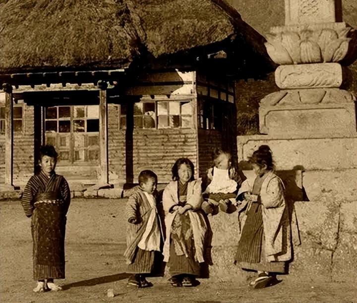 日本奇葩陋习“夜爬”,为了人口繁衍不择手段,上世纪才被废止