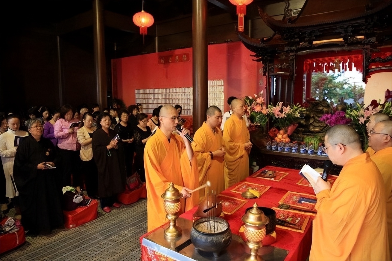 广东谭姓三姐妹遁入佛门,广东三姐妹出家传奇