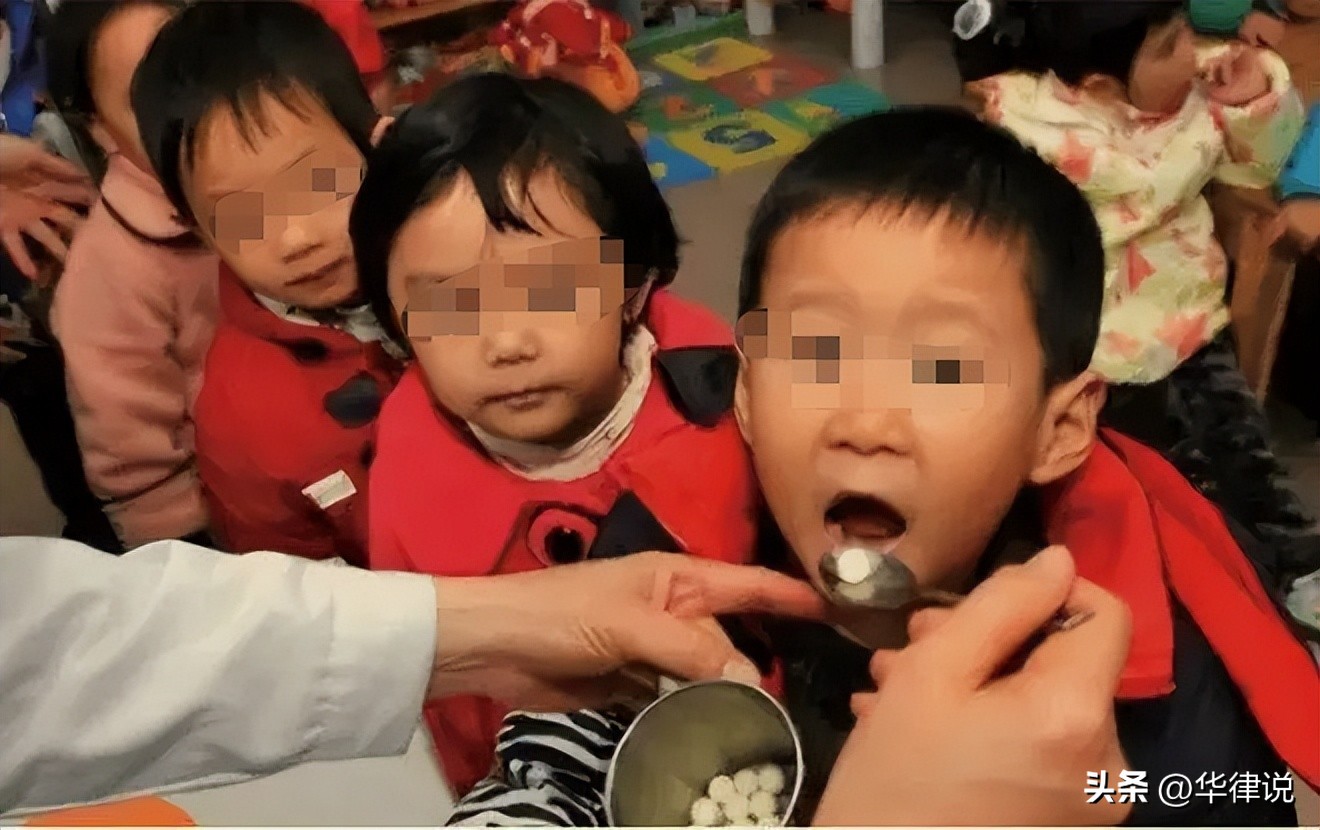 1959年，男子故意支走妻子，把“有毒”液体倒入年仅一岁儿子嘴里