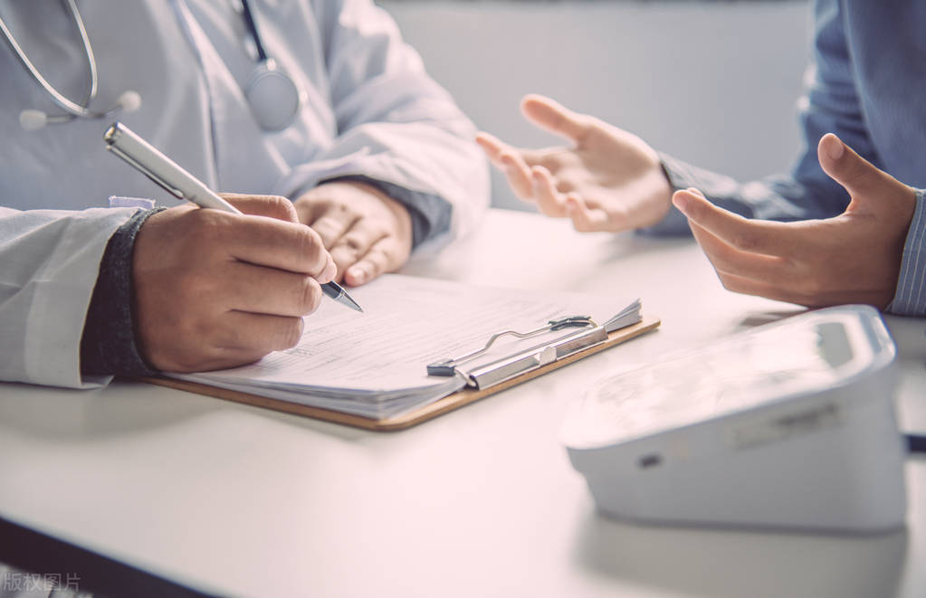 晚上老是肛门潮湿瘙痒,肛门周围潮湿瘙痒要怎么缓解