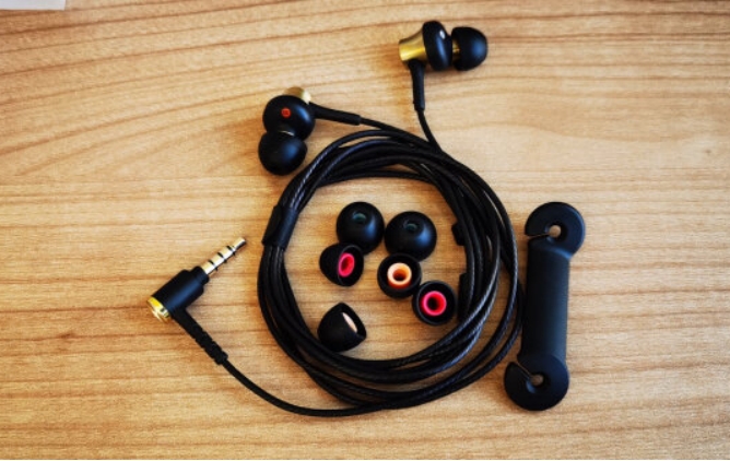 十大有线最佳音质入耳耳机推荐,低音饱满还原精细的几款有线耳机