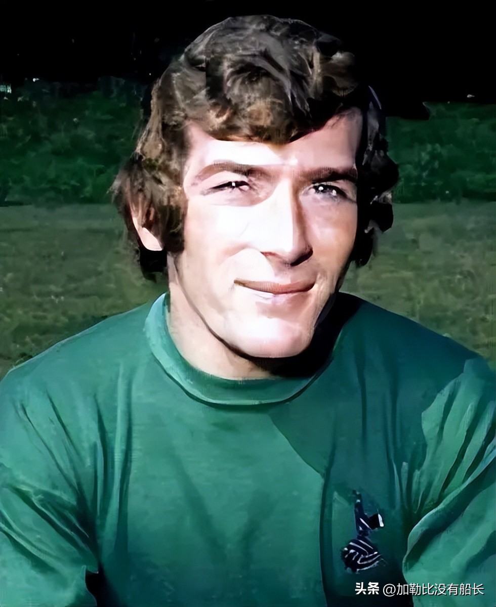 同时效力过阿森纳热刺,曾效力热刺的退役巨星