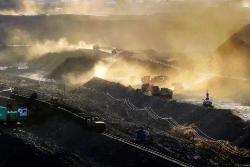 亚洲第一天坑是什么矿,亚洲第一坑煤矿图片