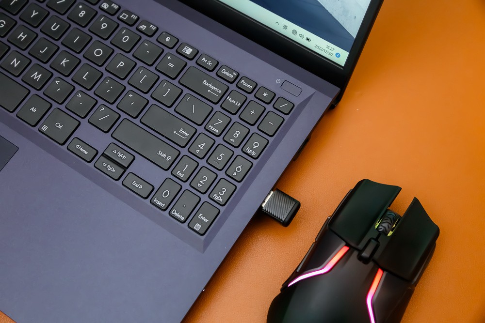 华硕破晓2什么接口,华硕破晓2轻薄本仅4999元