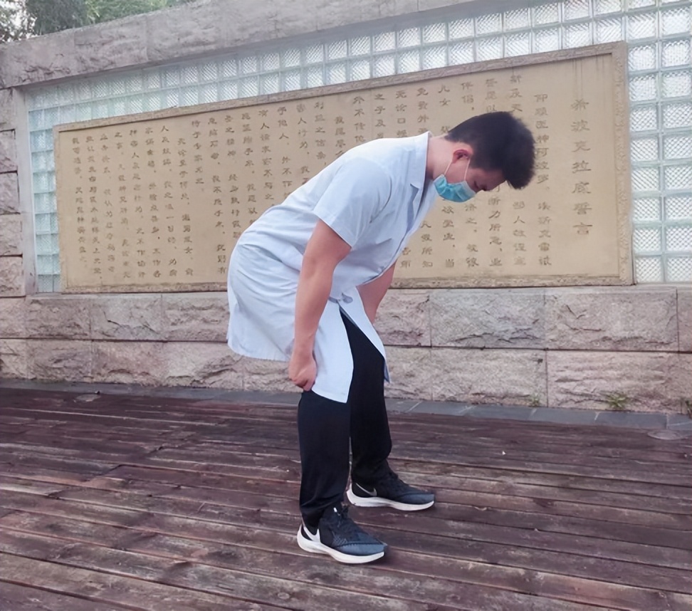 拍打筋骨拉伸操,拍打操疏通筋骨活气血