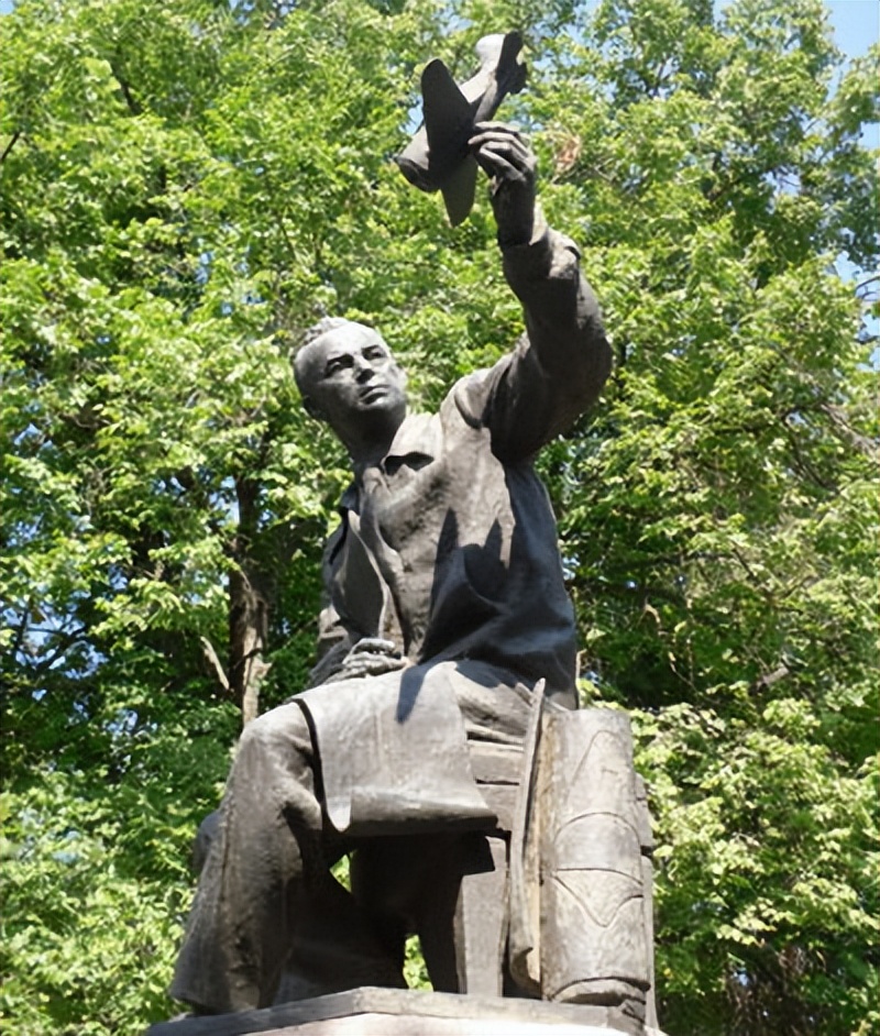 335、他被誉为苏联的歼击机之父！