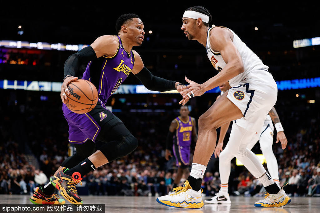 詹姆斯轮休威少25+7+7约基奇砍三双掘金终结湖人5连胜