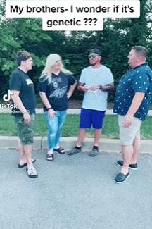 这个动作，被认为是基佬的标志？学起来，去捡肥皂