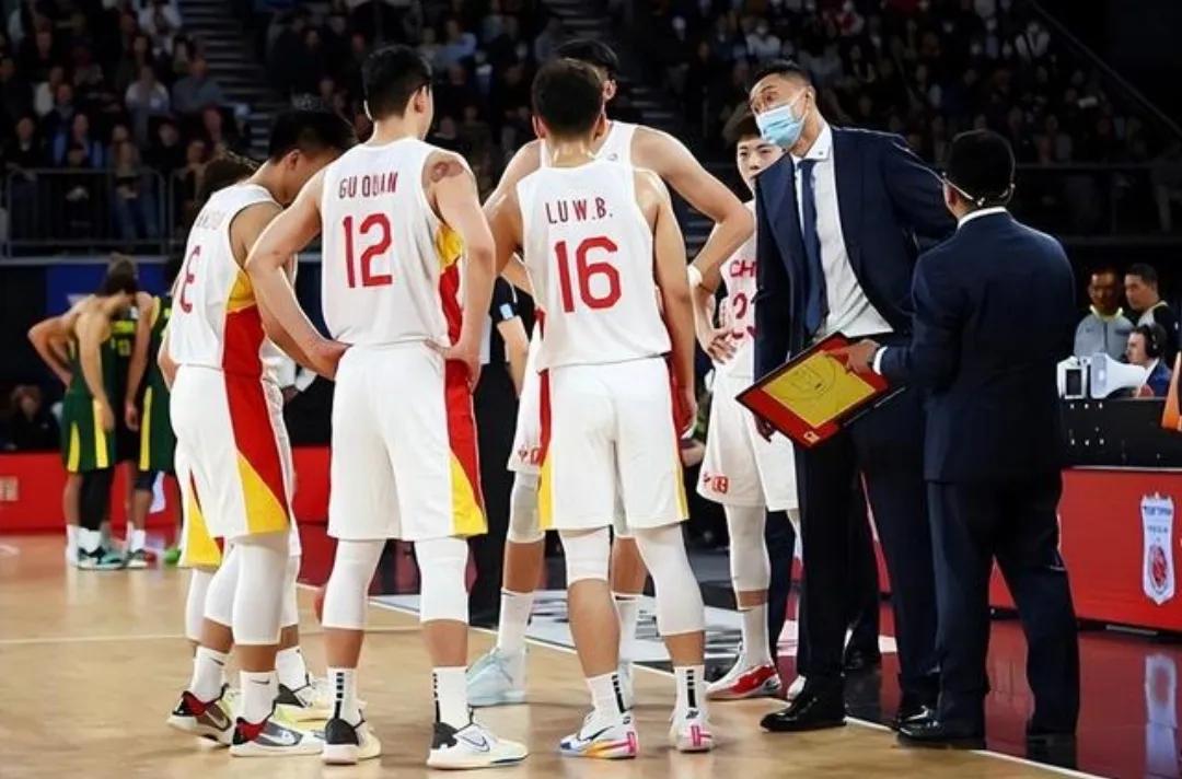 中国男篮vs伊朗杜锋,广东宏远队对山东男篮胡明轩