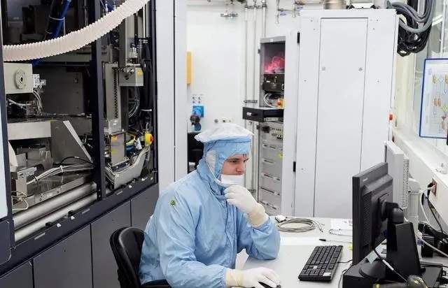 荷兰光刻机巨头无锡建厂,荷兰光刻机在中国设厂