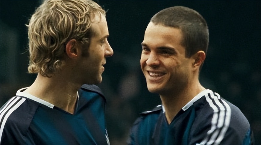 这才是真正的足球天才,他是足球场上的天才