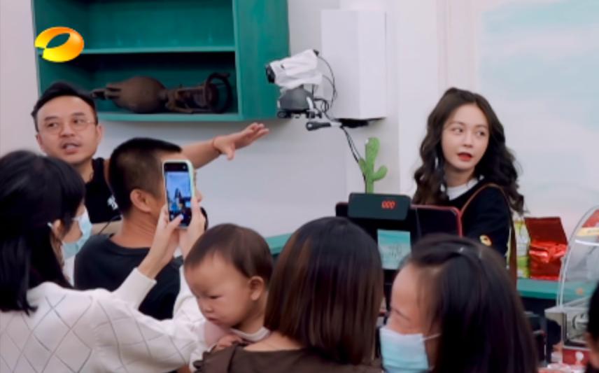 不向流量低头！芒果台一转身，就冒险做了笔捅破天花板的大生意