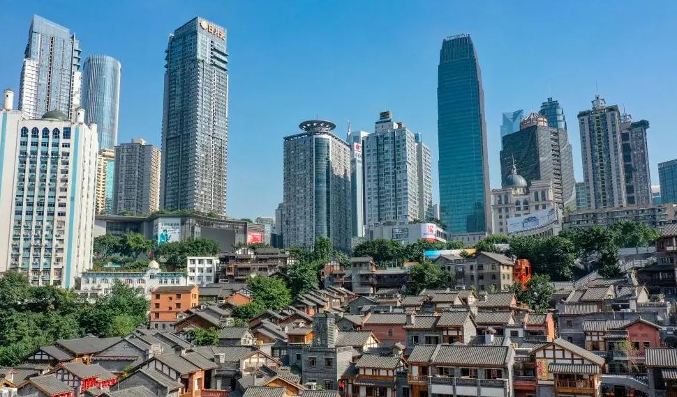 重庆为什么是西南重要的城市,重庆和成都哪个城市更有发展潜力