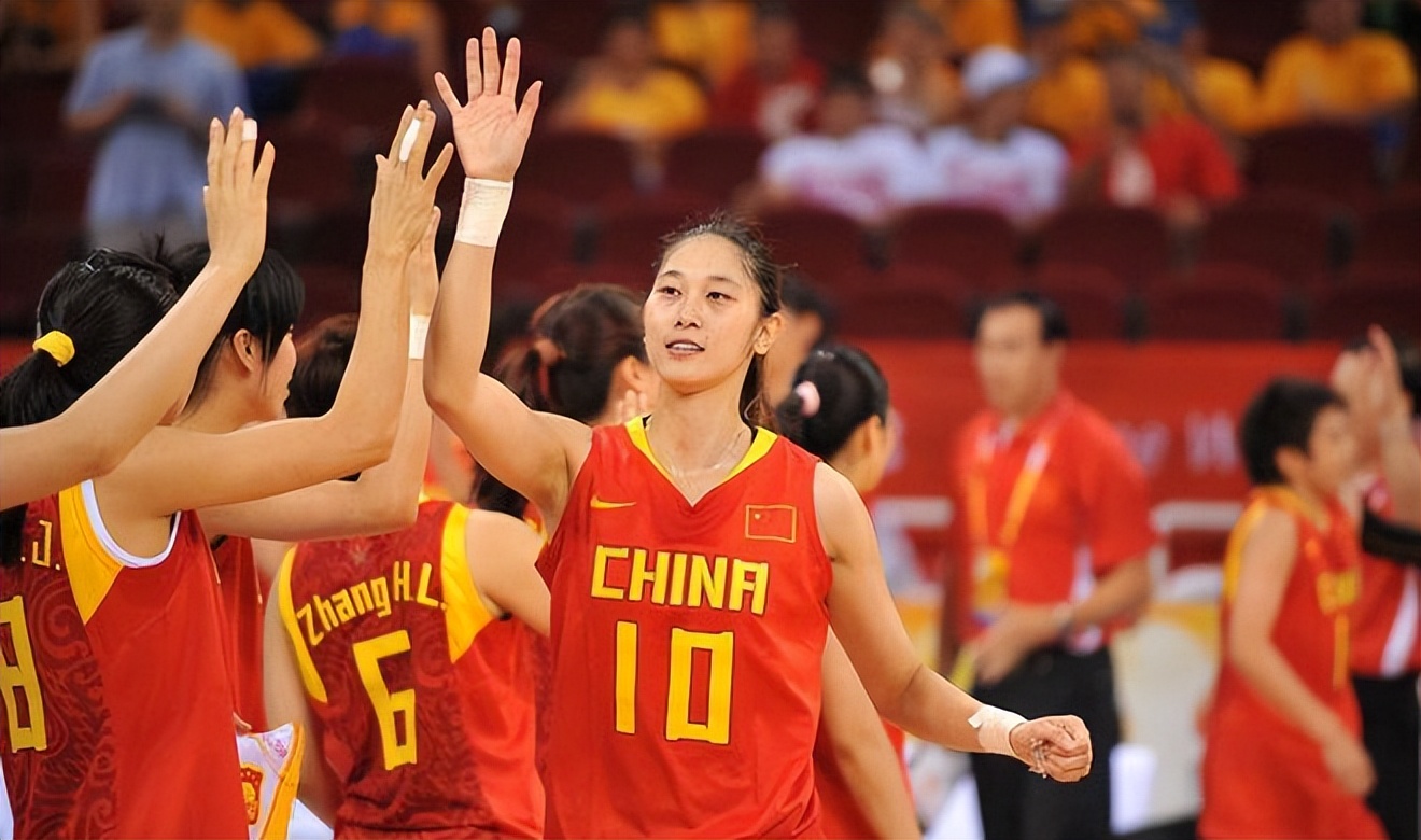 女篮颜值天花板李梦,女篮王思雨成长之路