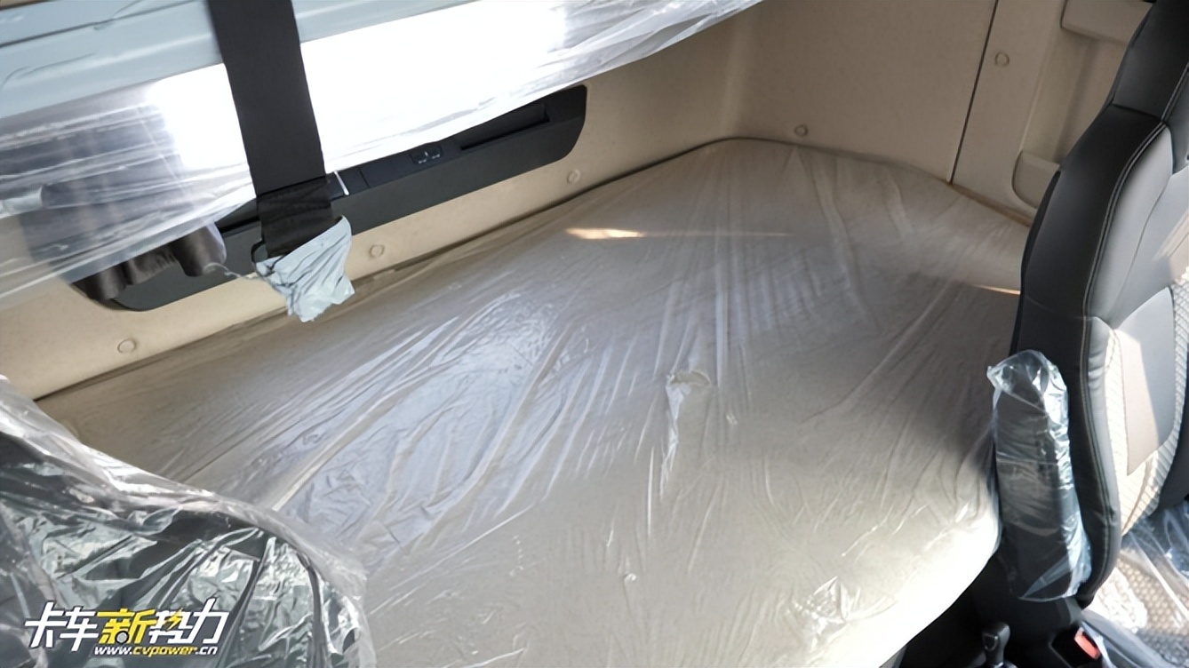 新款欧曼est车头,欧曼银河和est价格差多少