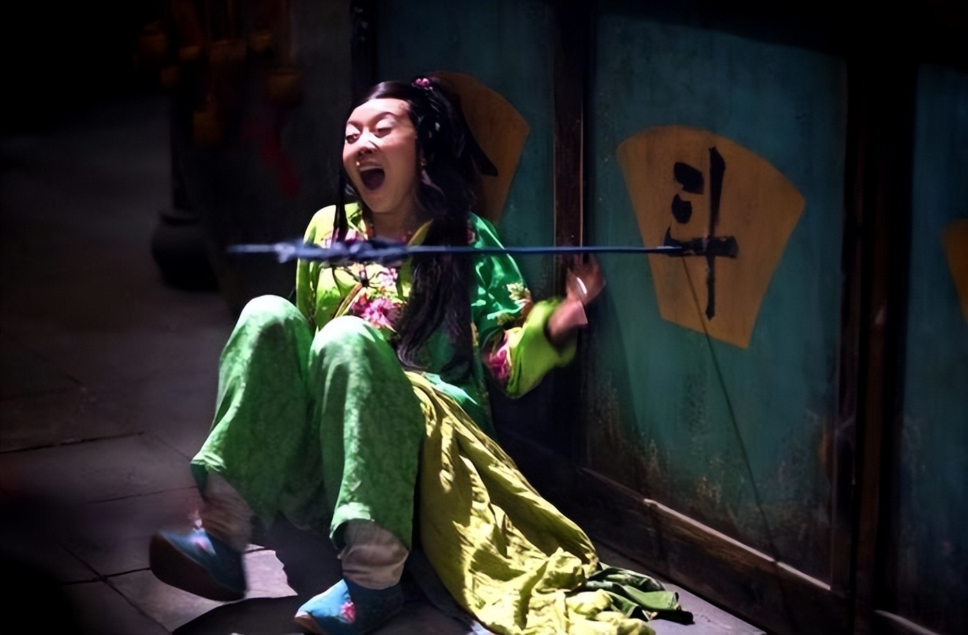 张艺谋三枪完整视频,张艺谋三枪剧本