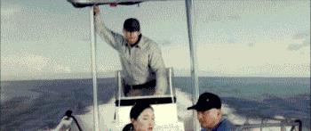 胸罩*点露**，花式泳衣，这些辣眼睛的操作，导演肚子里没一点墨水吗