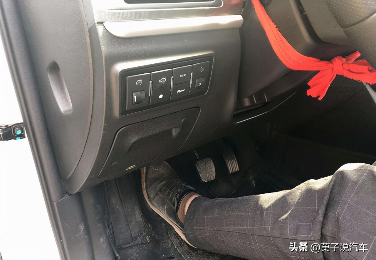 海马教练车与大众哪个通过率高,教练车和考试车有啥区别