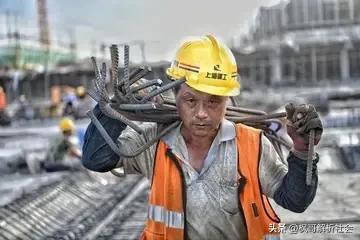 现在的农民工还是弱势群体吗,现在农民工怎么翻身