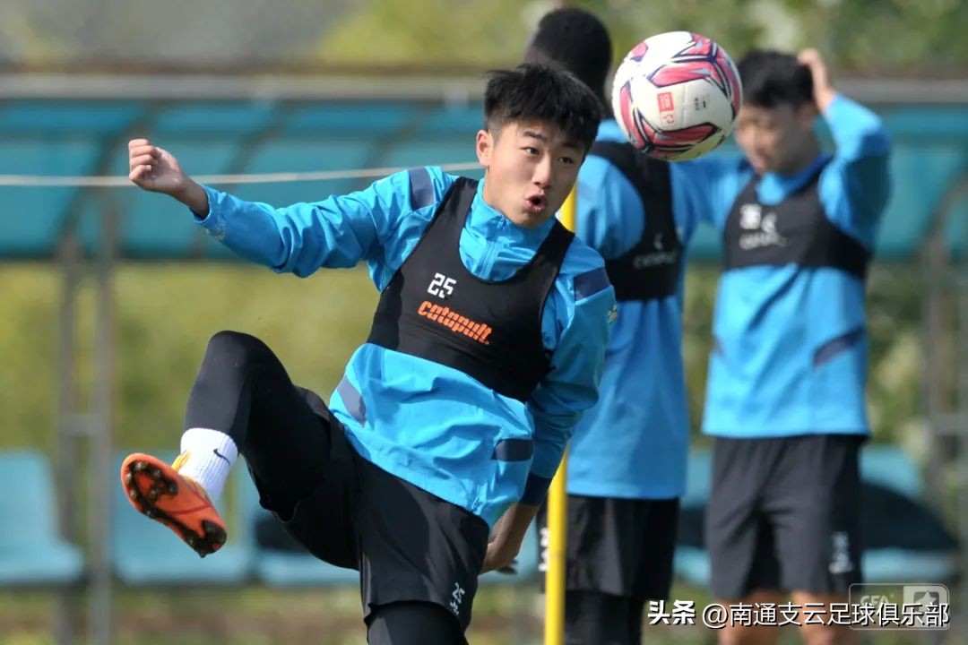 鍥藉闃熻档鏅撲笢,璧垫檽涓渃ba