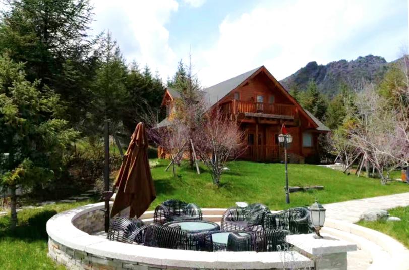 四川中医药健康旅游示范基地简介,四川休闲旅游去哪里比较好玩